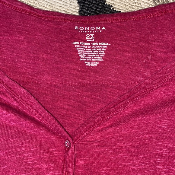 Red blouse - Picture 3 of 6